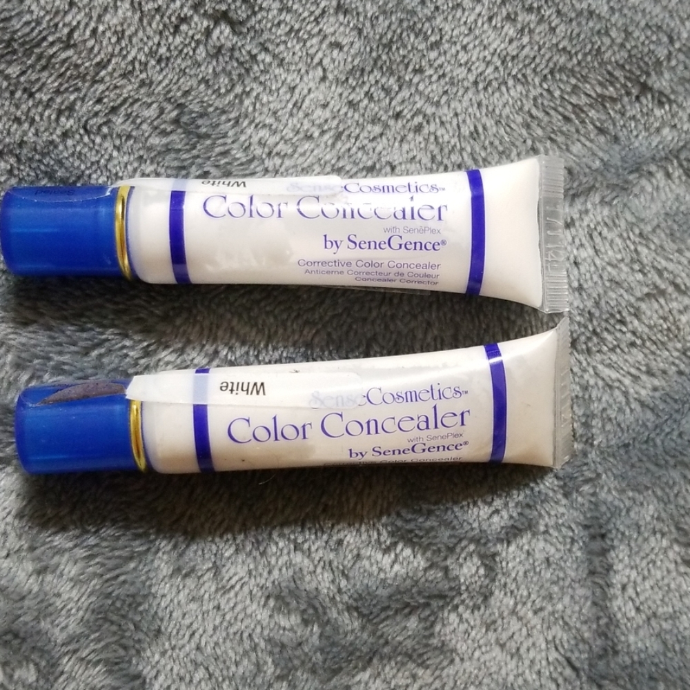 Senegence concealer white